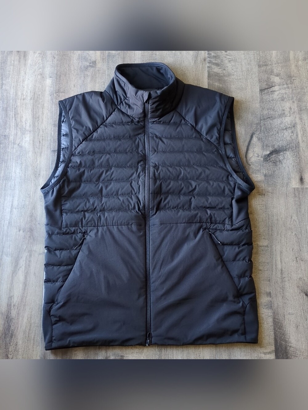 Lululemon Mens Small Down For It All Puffer Vest Black Primaloft